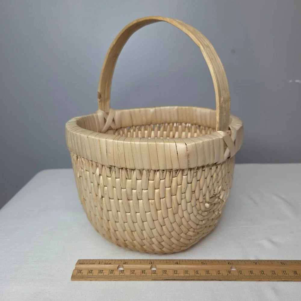 Natural Woven Reed Round Basket w/ Handle Rustic Farmhouse Boho Decor 8x10